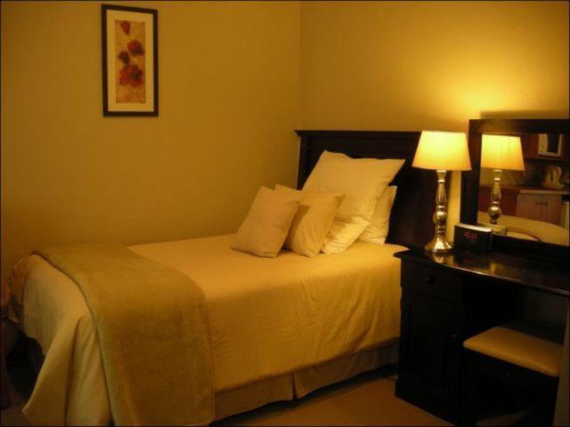 Stay-A-While Guesthouse Edenvale Exterior photo