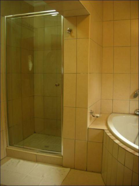 Stay-A-While Guesthouse Edenvale Exterior photo